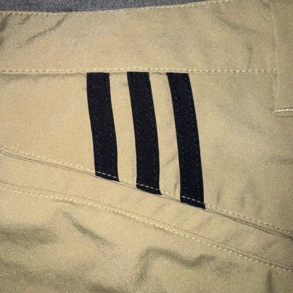 Mens 36x32 Adidas Golf Pants Khaki Excellent 3-Stripe Flat Front Trousers
